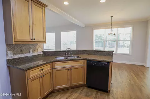 Kitchen - 423 Armstrong Way, Evans, GA 30809 photo 4 of 4
