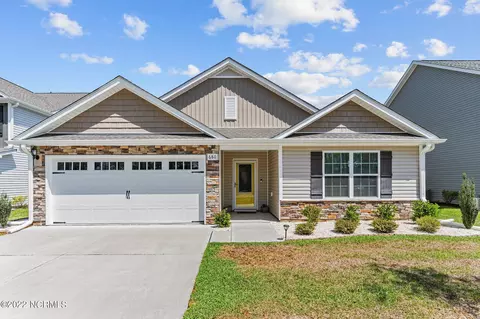 680 Aurora Pl, Hampstead, NC 28443