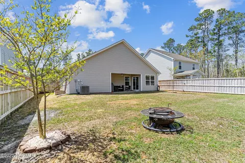Exterior - 680 Aurora Pl, Hampstead, NC 28443 photo 2 of 2