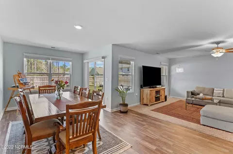 Dining - 680 Aurora Pl, Hampstead, NC 28443 photo 1 of 2