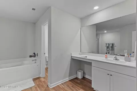Bath - 680 Aurora Pl, Hampstead, NC 28443 photo 2 of 2