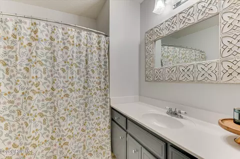 Bath - 4613 Millhaven Rd, Martinez, GA 30907 photo 6 of 6