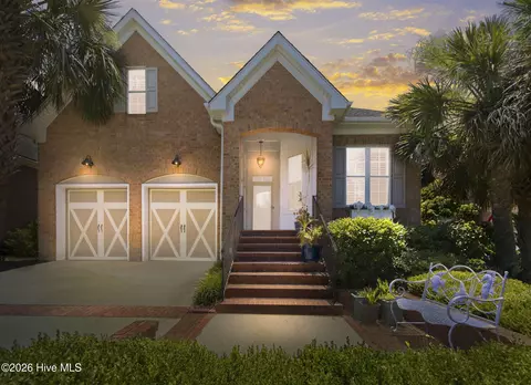 652 Belhaven Dr, Wilmington, NC 28411