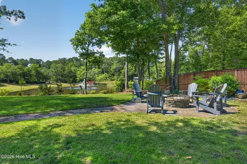 Exterior - 54 Stonegate Cir, Hampstead, NC 28443 photo 8 of 9