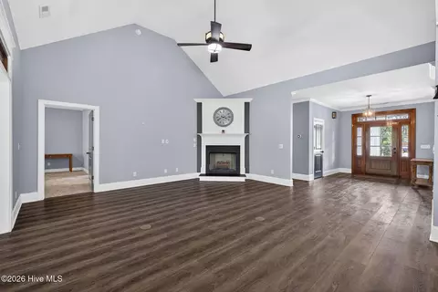 Living - 54 Stonegate Cir, Hampstead, NC 28443 photo 1 of 2