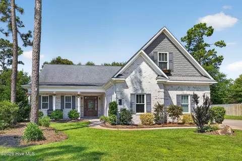 Exterior - 54 Stonegate Cir, Hampstead, NC 28443 photo 2 of 9