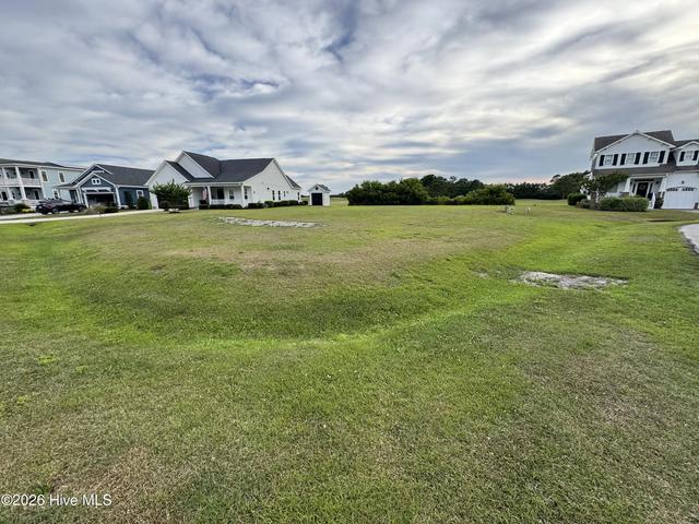 112 Crows Nest Cir, Beaufort, NC 28516