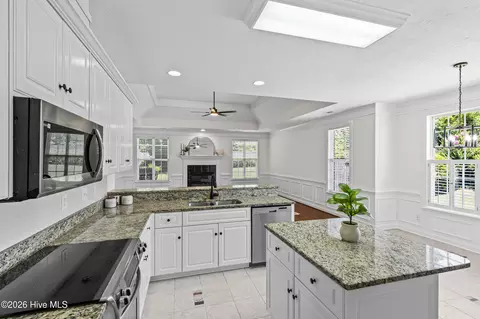 Kitchen - 976 Windmill Pkwy, Evans, GA 30809 photo 1 of 5