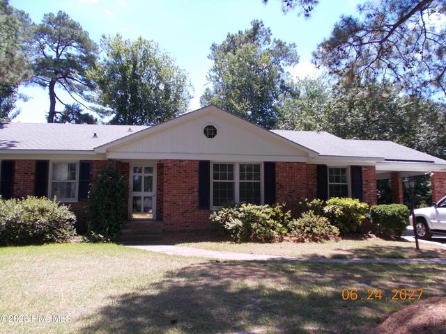 2209 Stanton Rd, Kinston, NC 28504