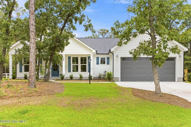 825 Sand Fiddler Ct SE, Bolivia, NC 28422