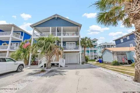 1218 Lake Park Blvd S #1, Carolina Beach, NC 28428
