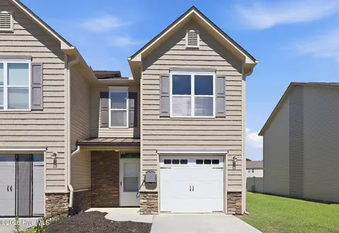 211 Boyington Place Rd, Midway Park, NC 28544