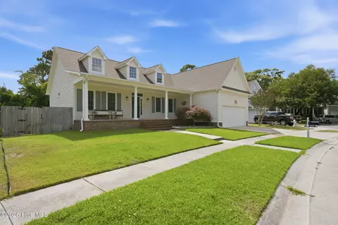 908 Upper Reach Dr, Wilmington, NC 28409