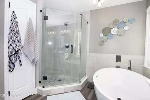 Bath - 648 Fieldstone Way, Evans, GA 30809 photo 5 of 7