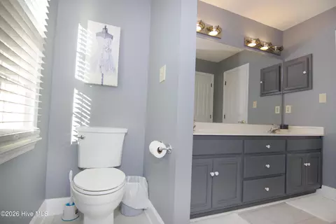 Bath - 648 Fieldstone Way, Evans, GA 30809 photo 2 of 7