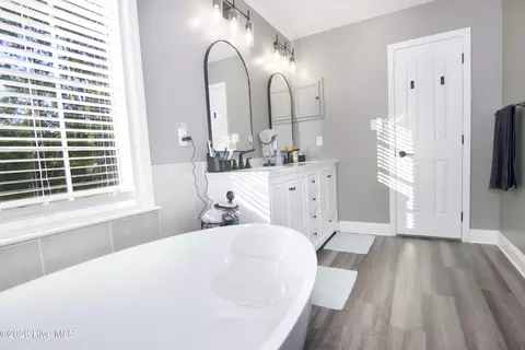 Bath - 648 Fieldstone Way, Evans, GA 30809 photo 6 of 7