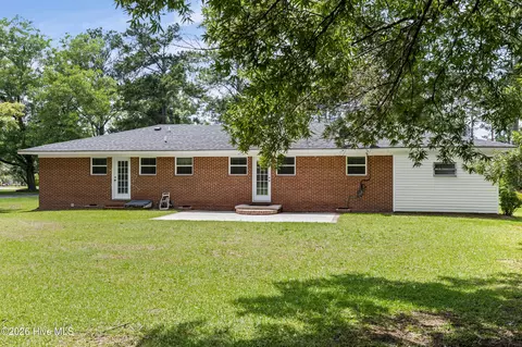 Exterior - 410 Johns Rd, Thomson, GA 30824 photo 4 of 6
