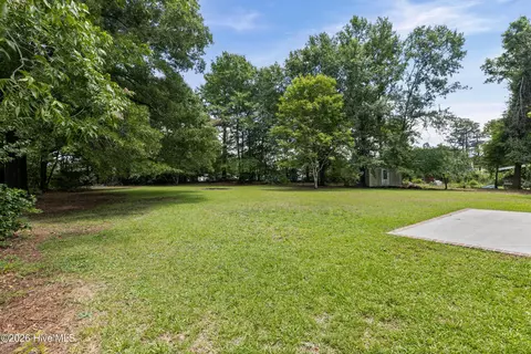 Exterior - 410 Johns Rd, Thomson, GA 30824 photo 5 of 6