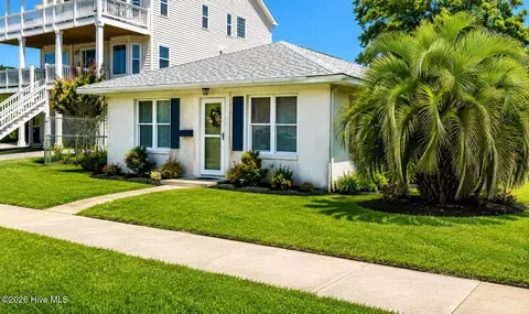 1100 Shepard St, Morehead City, NC 28557