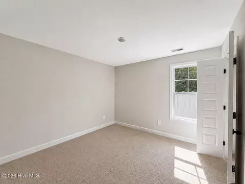 Bedroom - 261 Yardley Dr, Smithfield, NC 27577 photo 4 of 6