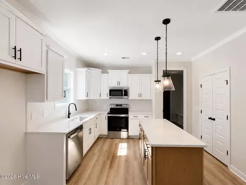 Kitchen - 261 Yardley Dr, Smithfield, NC 27577 photo 2 of 2