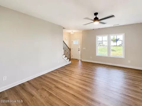 Living - 261 Yardley Dr, Smithfield, NC 27577 photo 1 of 3
