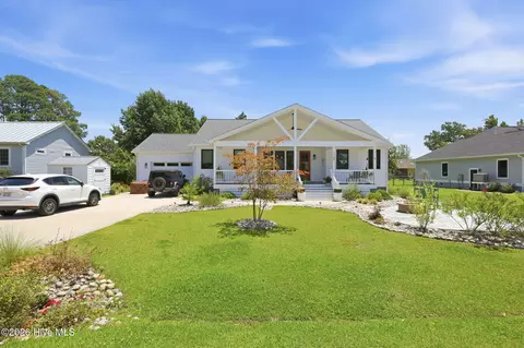 1106 Link Ln, Oriental, NC 28571