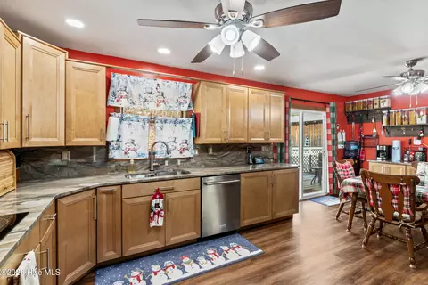 Kitchen - 267 Farner Rd, Farner, TN 37333 photo 3 of 4