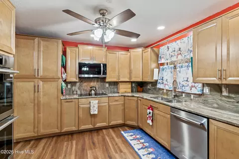 Kitchen - 267 Farner Rd, Farner, TN 37333 photo 2 of 4
