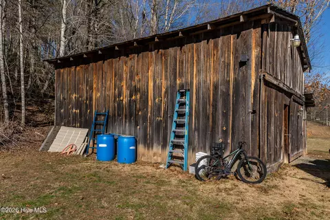 Exterior - 267 Farner Rd, Farner, TN 37333 photo 3 of 10