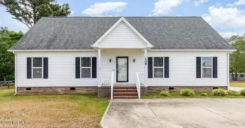 109 Rose Landing Dr, Goldsboro, NC 27530