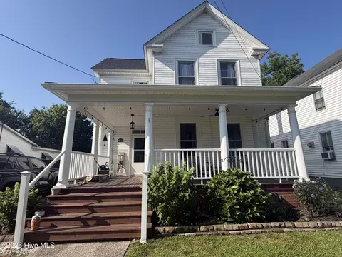409 Cedar St, Elizabeth City, NC 27909