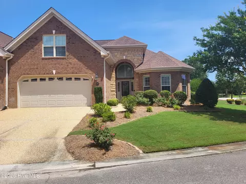 8251 Stenton Dr NE, Leland, NC 28451
