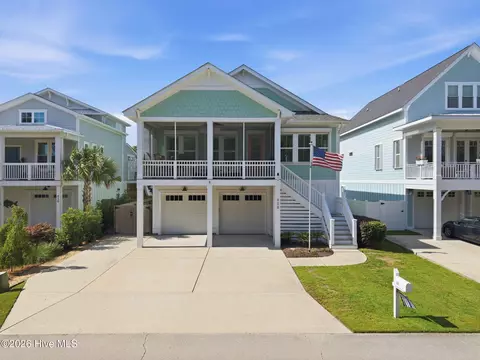 408 Goldsboro Ave, Carolina Beach, NC 28428