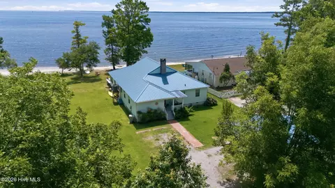 279 Wiggins Point Rd, Oriental, NC 28571