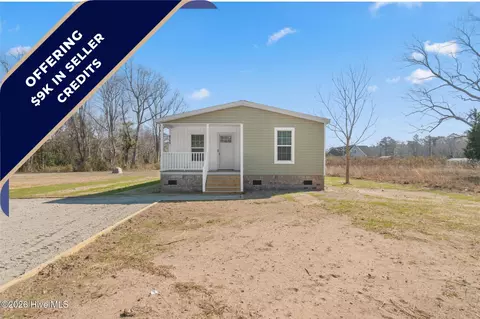 6741 Lewis Dr SE, Winnabow, NC 28479