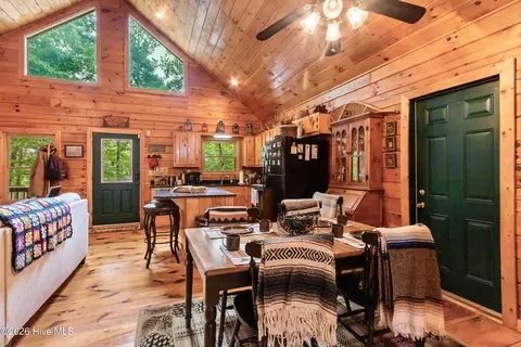 Dining - 310 Ringtail Run, Murphy, NC 28906 photo 3 of 3