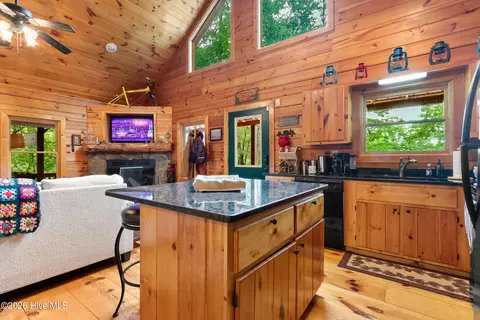 Kitchen - 310 Ringtail Run, Murphy, NC 28906 photo 4 of 4