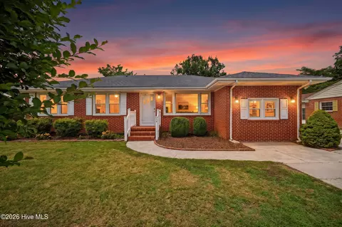 118 Rosewood Ave, Elizabeth City, NC 27909