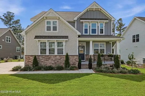 132 Plantation Dr, Southern Pines, NC 28387