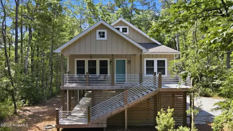 1425 Seafarer Dr, Oriental, NC 28571
