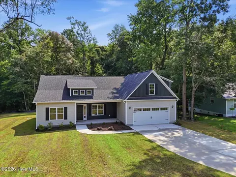170 Middleton Pl, Sneads Ferry, NC 28460