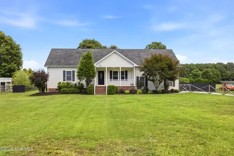 613 Knotts Island Rd, Knotts Island, NC 27950