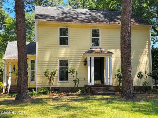 206 Woodhaven Rd, Greenville, NC 27834