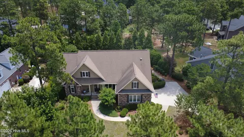 175 Wiregrass Ln, Southern Pines, NC 28387