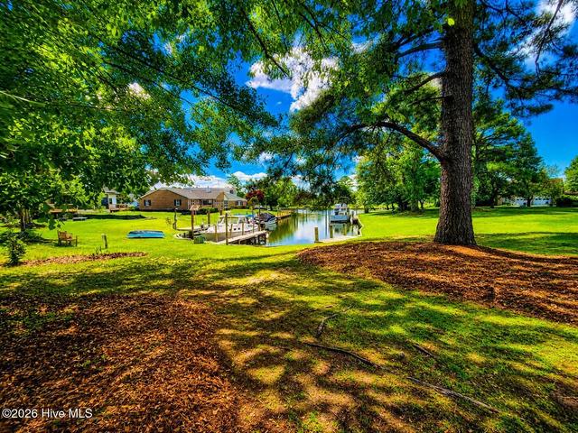 1206 Pelican Dr, New Bern, NC 28560