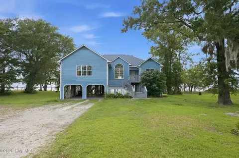 957 Becton Rd, Havelock, NC 28532