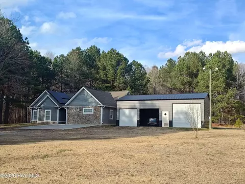899 Kelly Dr, Nashville, NC 27856