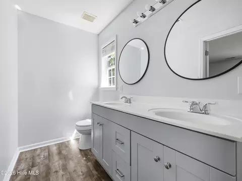 Bath - 409 Spring Dr, Jacksonville, NC 28540 photo 3 of 4
