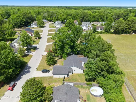 View/Area - 409 Spring Dr, Jacksonville, NC 28540 photo 10 of 11